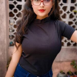 Reena high class call girl in Aerocity Delhi