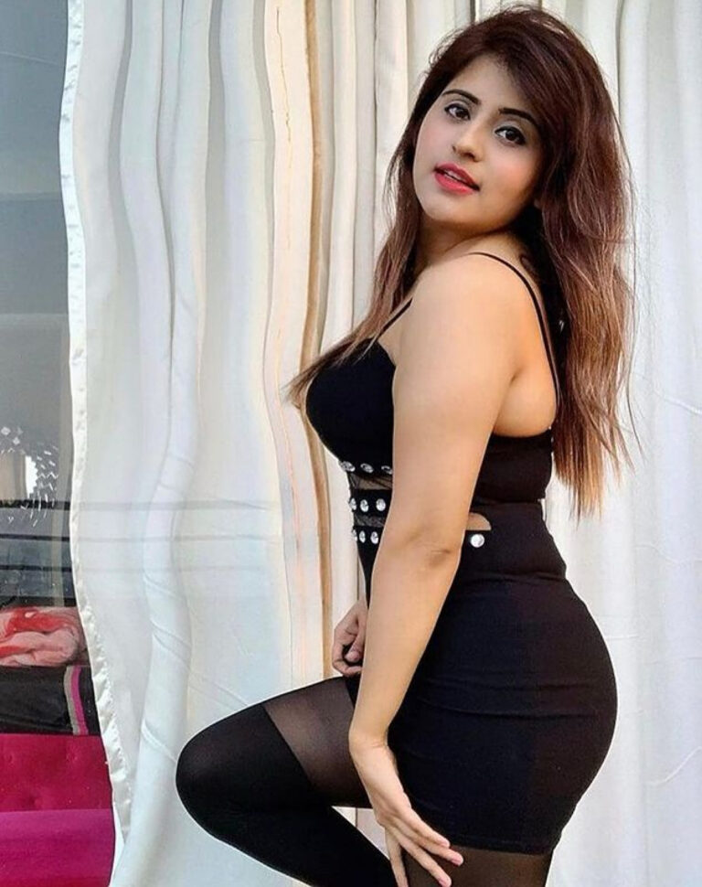 Natasha Indian College girl escort in Aerocity Delhi